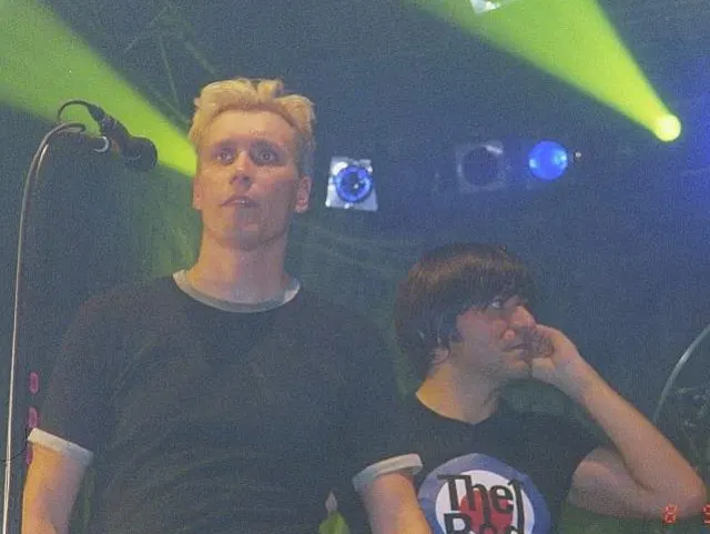 die ärzte in der Halle 401 am Flughafen Sylt