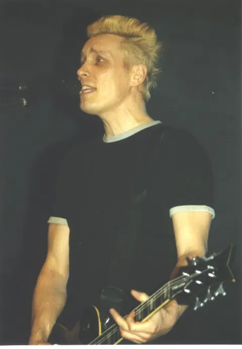 die ärzte in der Halle 401 am Flughafen Sylt