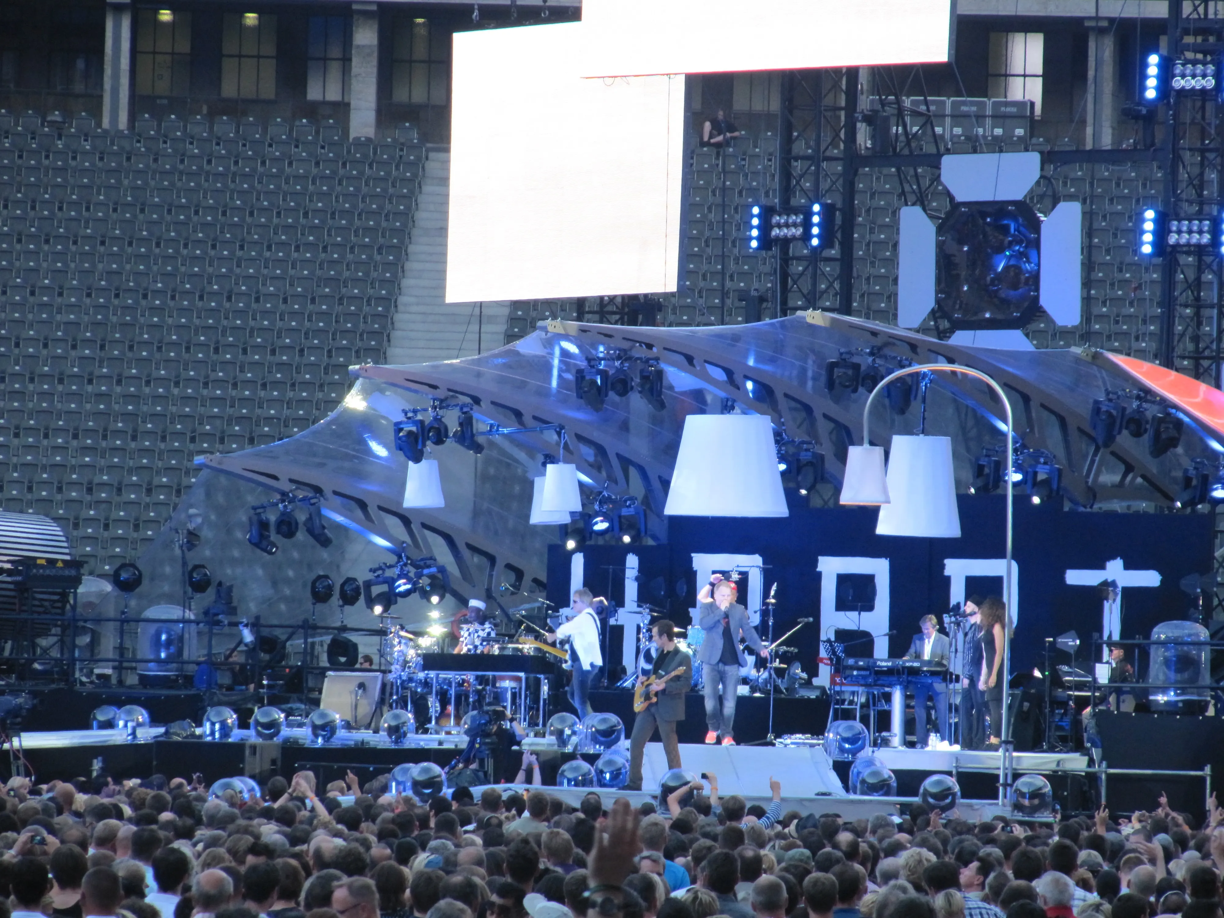 Bühne der Schiffsverkehr Tour im Olympiastadion Berlin