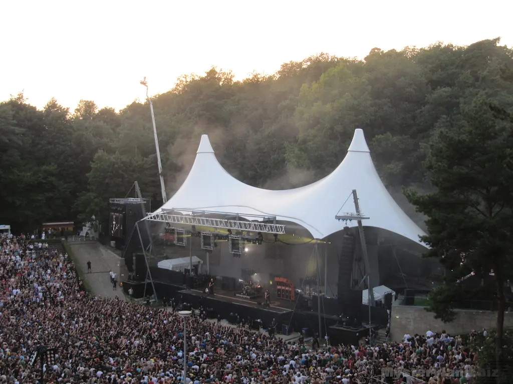 Waldbühne Berlin vor dem Auftritt von die ärzte