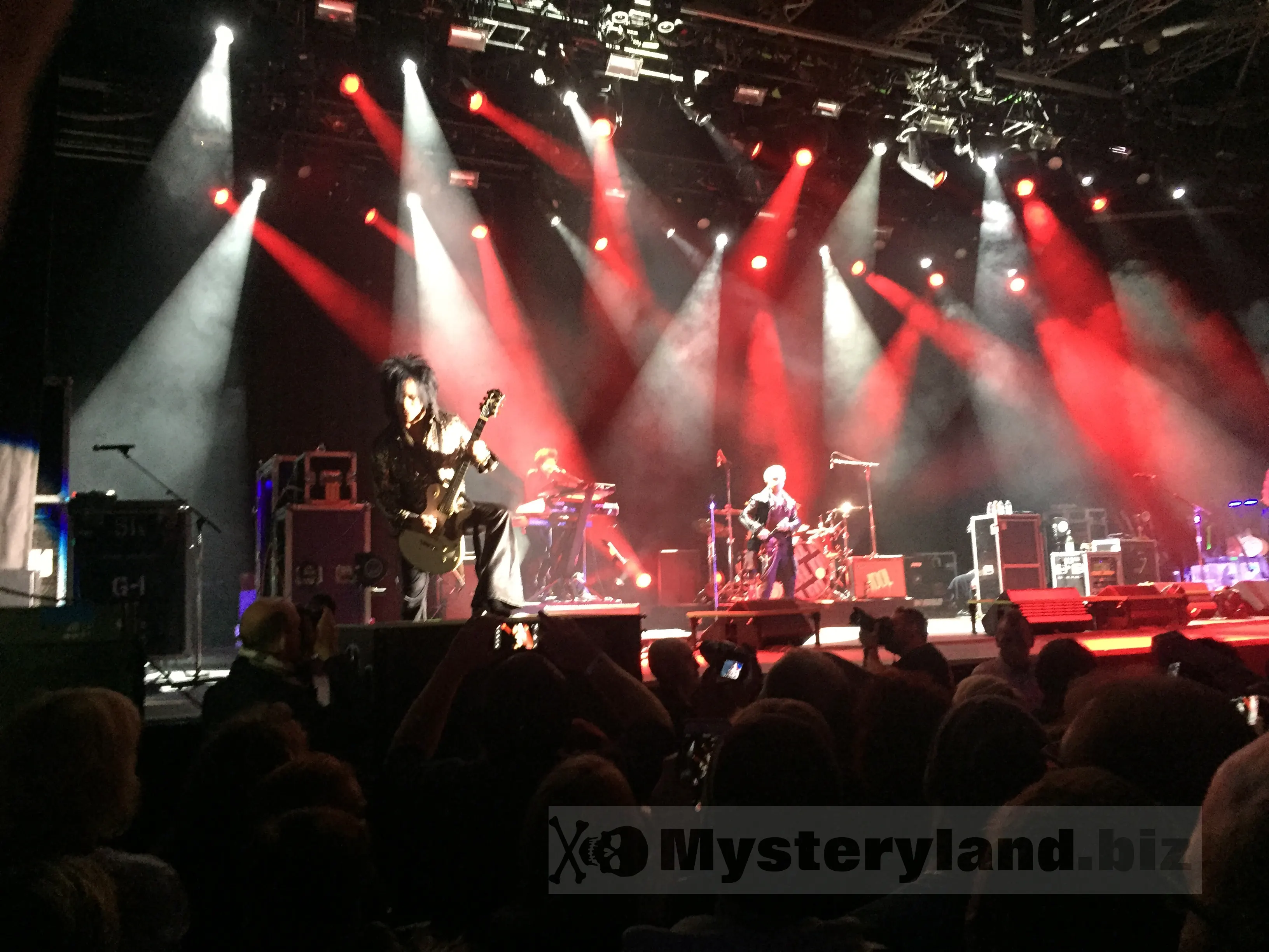 Billy Idol auf der Kings & Queens of the Underground Tour
