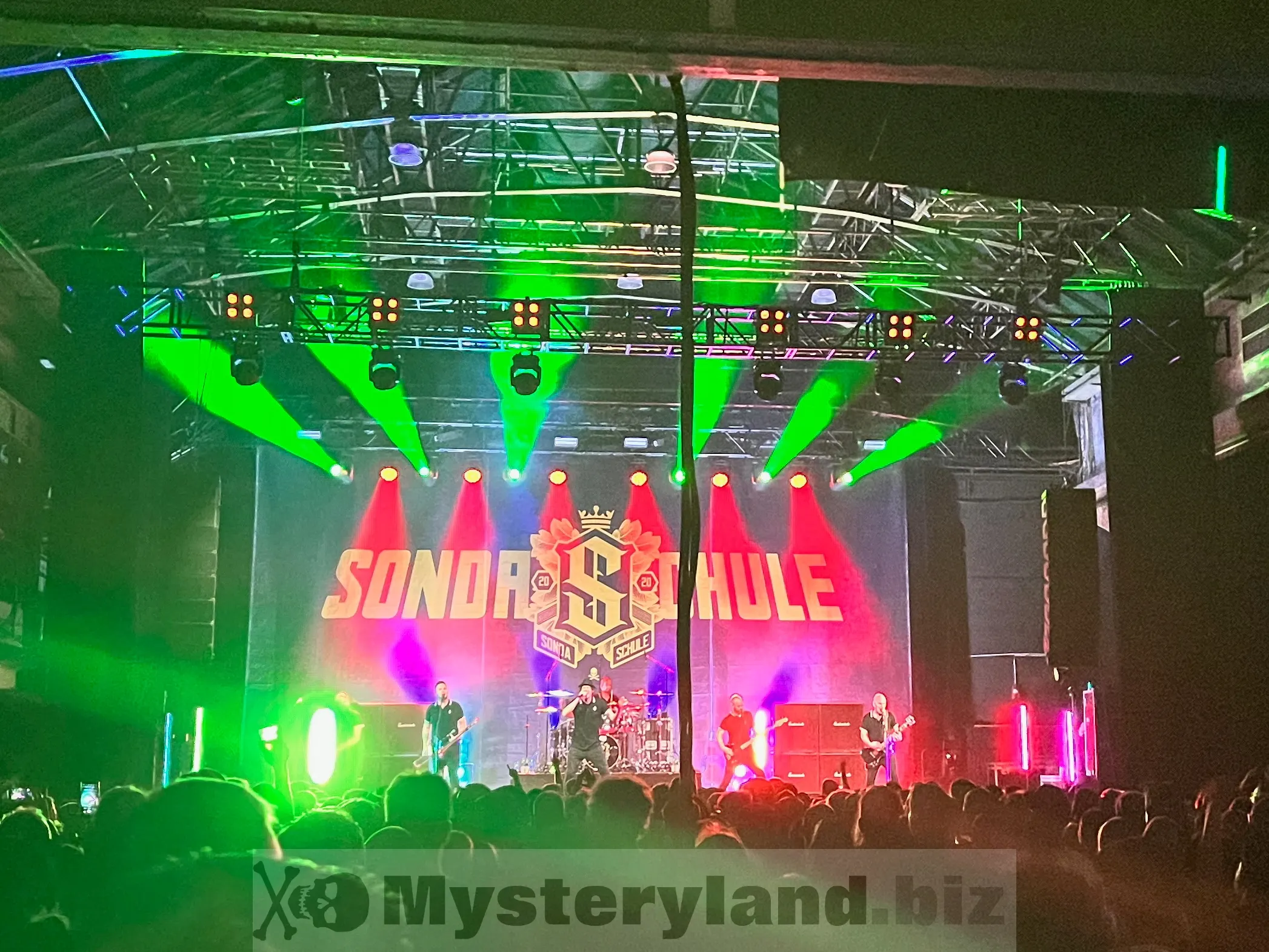 Sondaschule auf der Bühne