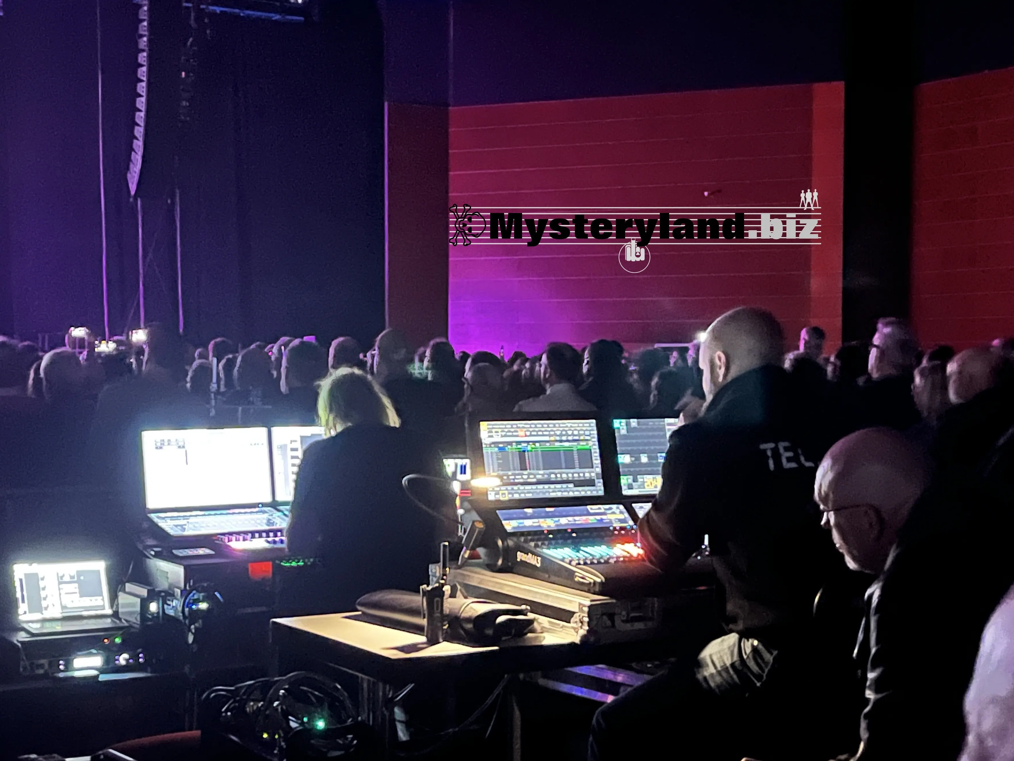Kraftwerk auf der Bühne im RuhrCongress Bochum
