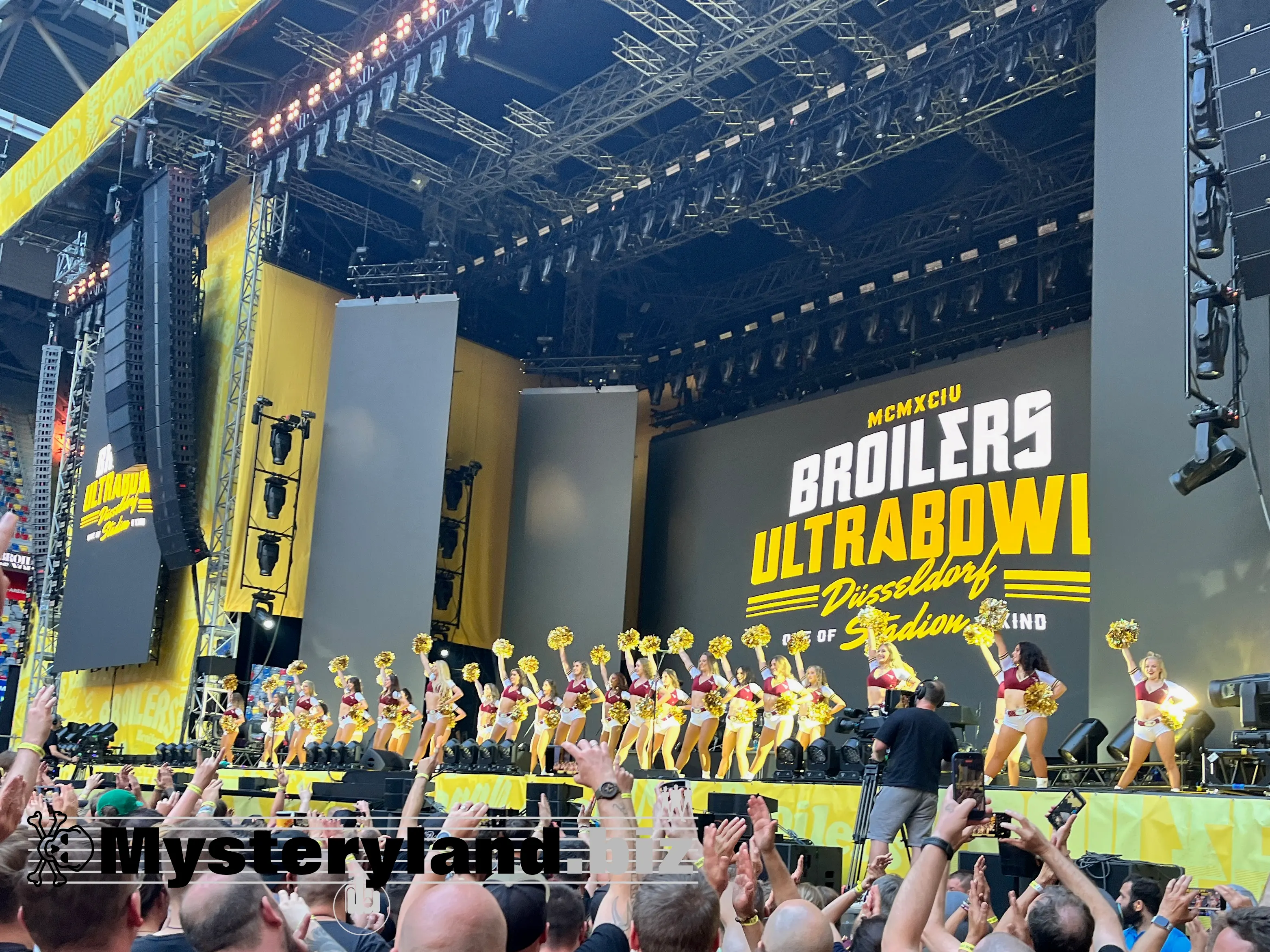 Broilers und Gäste beim Finale auf der Bühne